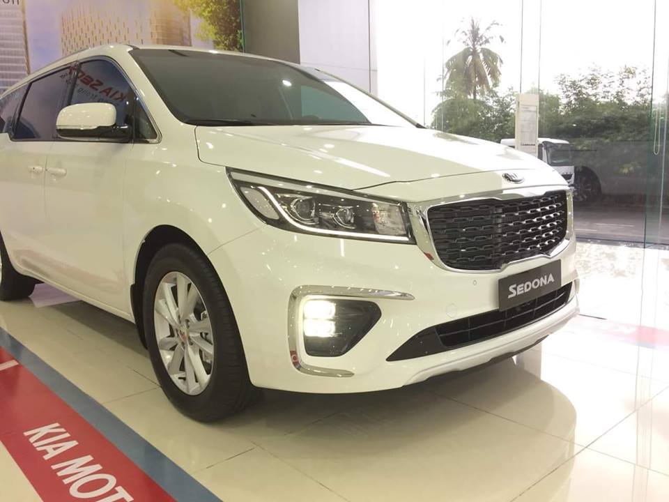 Kia Sedona 2019 - Bán Kia Sedona năm 2019, màu trắng