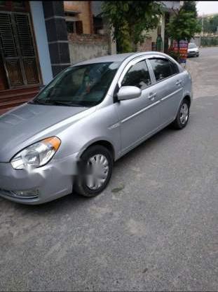 Hyundai Verna    2008 - Bán ô tô Hyundai Verna đời 2008, màu bạc, xe đẹp