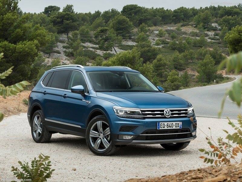 Volkswagen Tiguan All Space 2018 - Bán Tiguan Allspace xe Đức nhập khẩu nguyên chiếc, có xe giao ngay, khuyến mãi cực kì lớn dịp tết. PKD: 0942050350