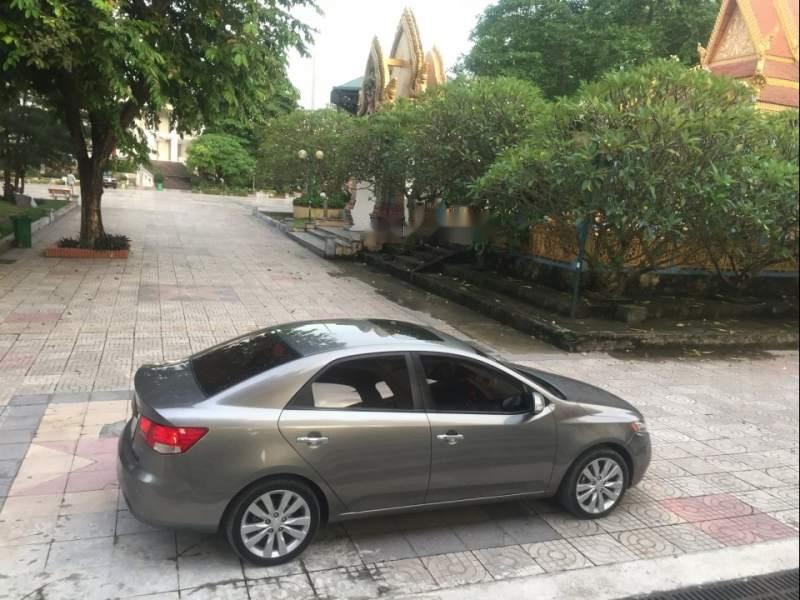 Kia Forte SLi   2010 - Bán lại xe Kia Forte SLi 2010, màu xám, nhập khẩu nguyên chiếc, giá 399tr