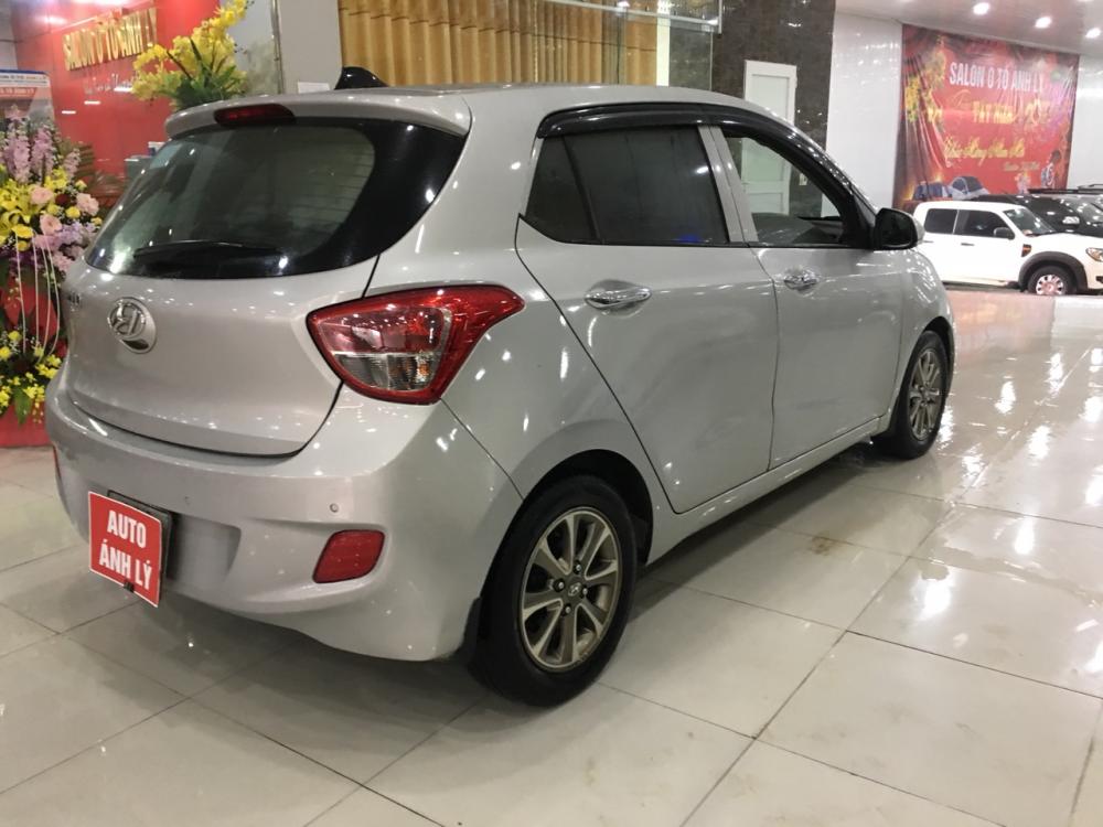 Hyundai Grand i10 2015 - Cần bán xe Hyundai Grand i10 năm sản xuất 2015, màu bạc, nhập khẩu chính chủ, giá 315tr