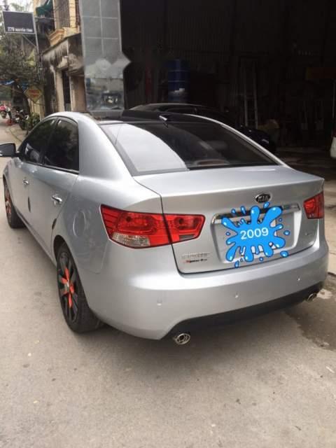 Kia Forte     SLI 2009 - Gia đình cần bán chiếc xe Kia Foter SLI, nhập khẩu, Sx 2009 số tự động