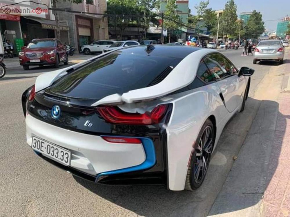 BMW i8 2014 - Bán ô tô BMW i8 sản xuất năm 2014, màu trắng, xe nhập