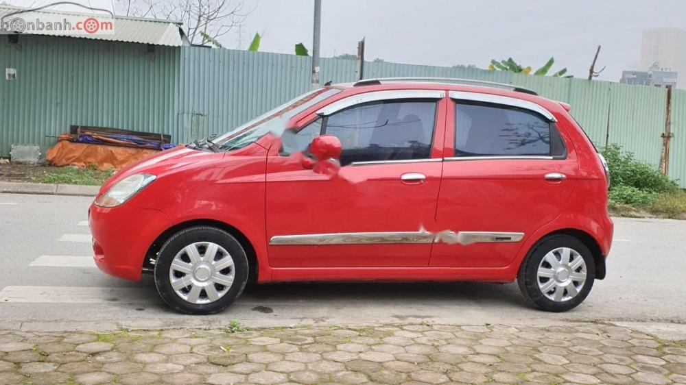 Chevrolet Spark AT 2011 - Cần bán lại xe Chevrolet Spark AT 2011, màu đỏ chính chủ giá cạnh tranh