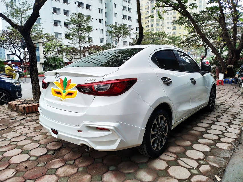 Mazda 2 1.5 AT 2016 - Cần bán Mazda 2 sản xuất năm 2016, màu trắng