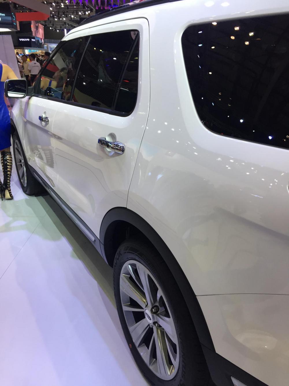Ford Explorer 2019 - Bán Explorer nhập Mỹ, trắng, ưu đãi khủng, giao xe ngay. Lh: 0933170171