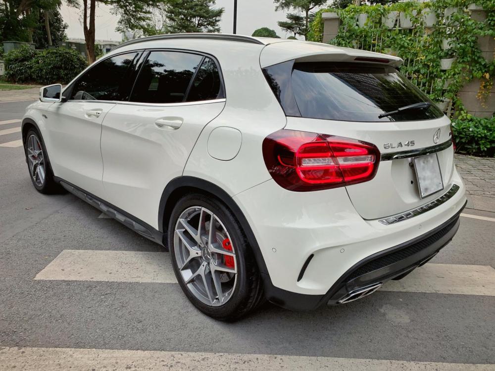 Mercedes-Benz GLA-Class GLA45 AMG 2015 - Bán GLA 45 AMG màu trắng model 2016. ĐK T5/2016 nhập chính hãng full option