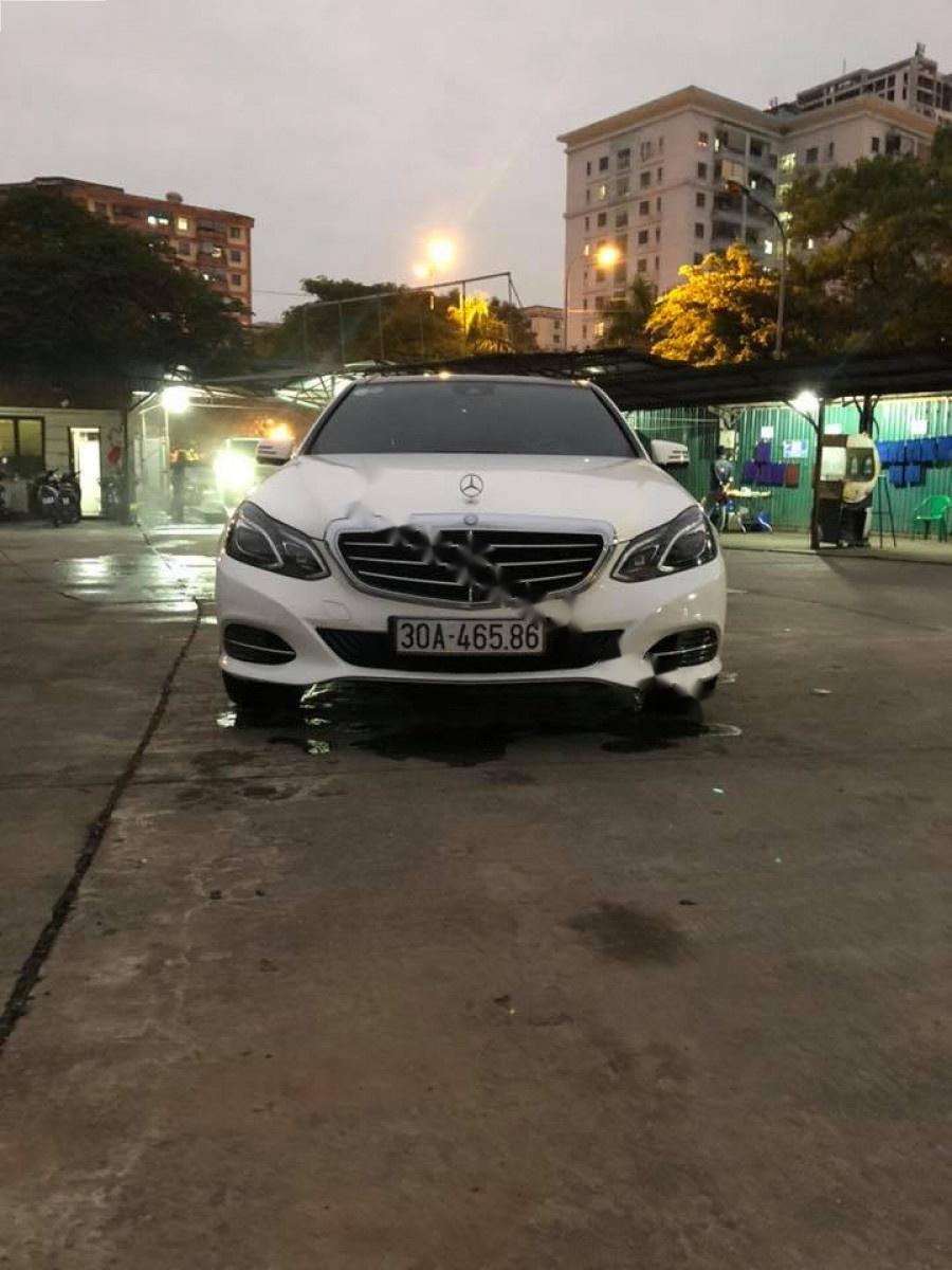 Mercedes-Benz E class E400 2014 - Cần bán xe Mercedes E400 đời 2014, màu trắng