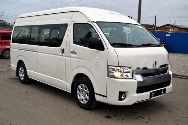 Toyota Hiace 2019 - Bán ô tô Toyota Hiace năm sản xuất 2019, màu trắng, nhập khẩu nguyên chiếc