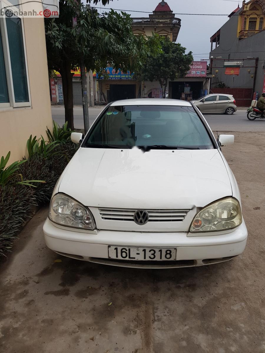 Volkswagen Golf 2.0 MT 1997 - Bán Volkswagen Golf năm sản xuất 1997, màu trắng, nhập khẩu