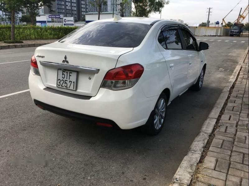 Mitsubishi Attrage    2015 - Bán ô tô Mitsubishi Attrage đời 2015, màu trắng, nhập khẩu nguyên chiếc, giá tốt