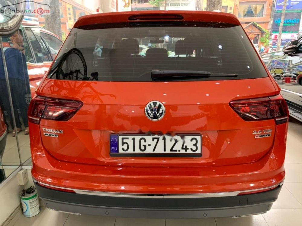 Volkswagen Tiguan Allspace 2018 - Bán Volkswagen Tiguan Allspace phiên bản nâng cấp 2019, Sx cuối 2018 màu đỏ