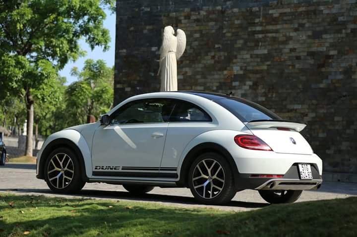 Volkswagen Beetle Dune 2018 - Bán Volkswagen Beetle Dune năm 2018, màu trắng, xe nhập