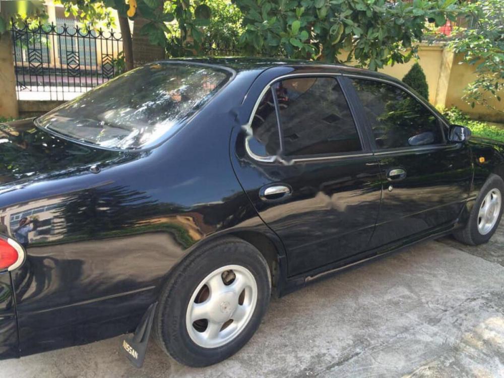 Nissan Bluebird SSS 2.0 1995 - Bán xe Nissan Bluebird 2.0 sản xuất 1995, xe đẹp, còn nguyên bản