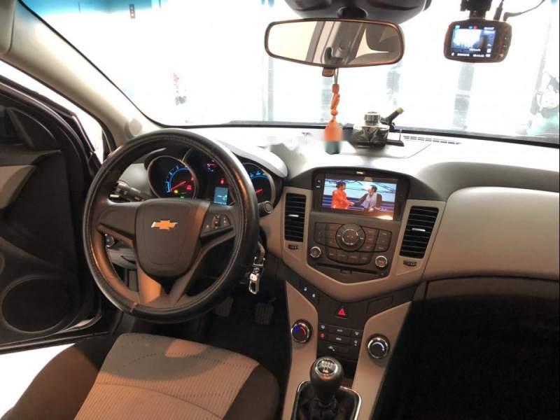 Chevrolet Cruze LS 2015 - Bán xe Chevrolet Cruze LS năm sản xuất 2015, màu đen