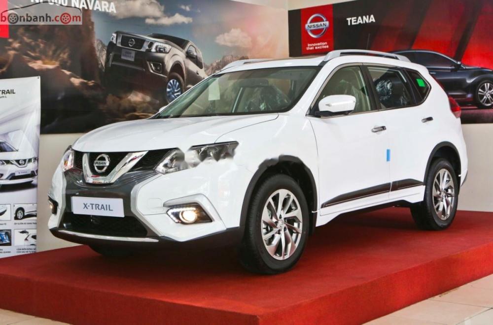 Nissan X trail V Series 2.5 SV Luxury 4WD 2018 - Bán Nissan X trail V Series 2.5 SV Luxury 4WD 2018, màu trắng