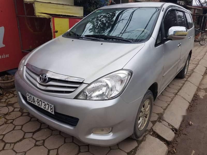 Toyota Innova   2008 - Bán xe Toyota Innova năm 2008, màu bạc chính chủ