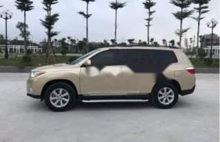 Toyota Highlander  SE 2.7  2011 - Bán Toyota Highlander SE 2.7 2011, màu vàng số tự động