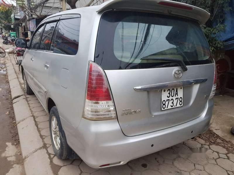 Toyota Innova   2008 - Bán xe Toyota Innova năm 2008, màu bạc chính chủ