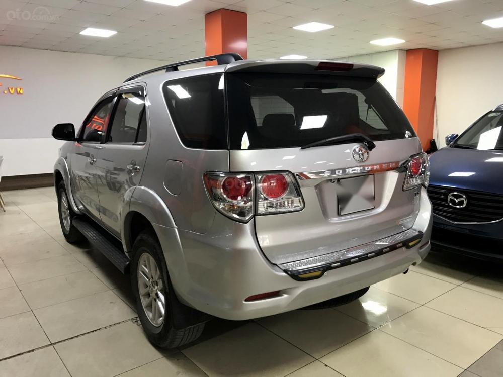 Toyota Fortuner 2.7V 2014 - Bán Toyota Fortuner 2.7V AT 4x2 đời 2014, màu bạc