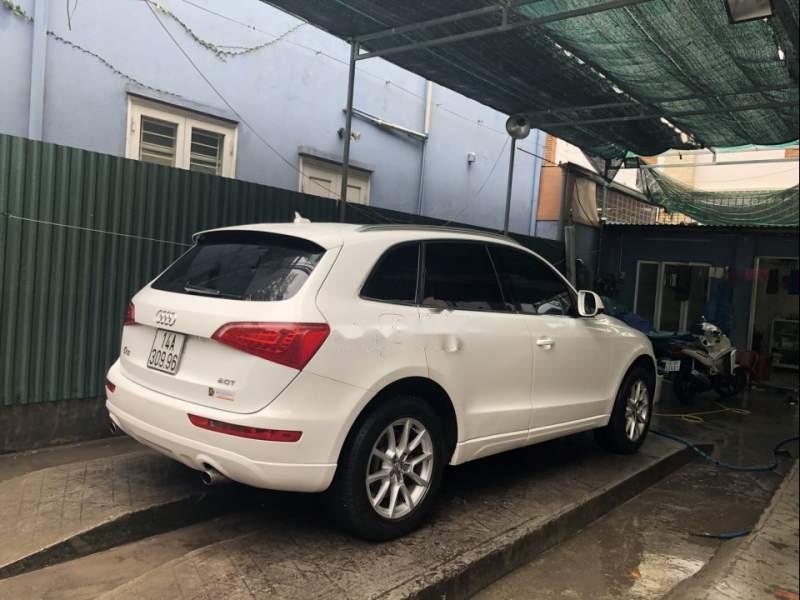 Audi Q5 2010 - Cần bán xe Audi Q5 năm 2010, màu trắng, nhập khẩu nguyên chiếc, giá 880tr