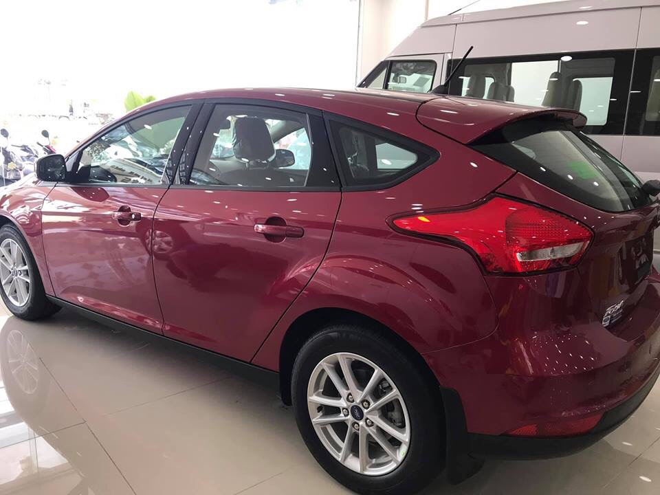 Ford Focus 1.5 Ecoboots 2018 - An Đô Ford cần bán xe Ford Focus Trend 1.5 Ecoboots sản xuất năm 2018 giá tốt, hỗ trợ trả góp cao LH 0974286009