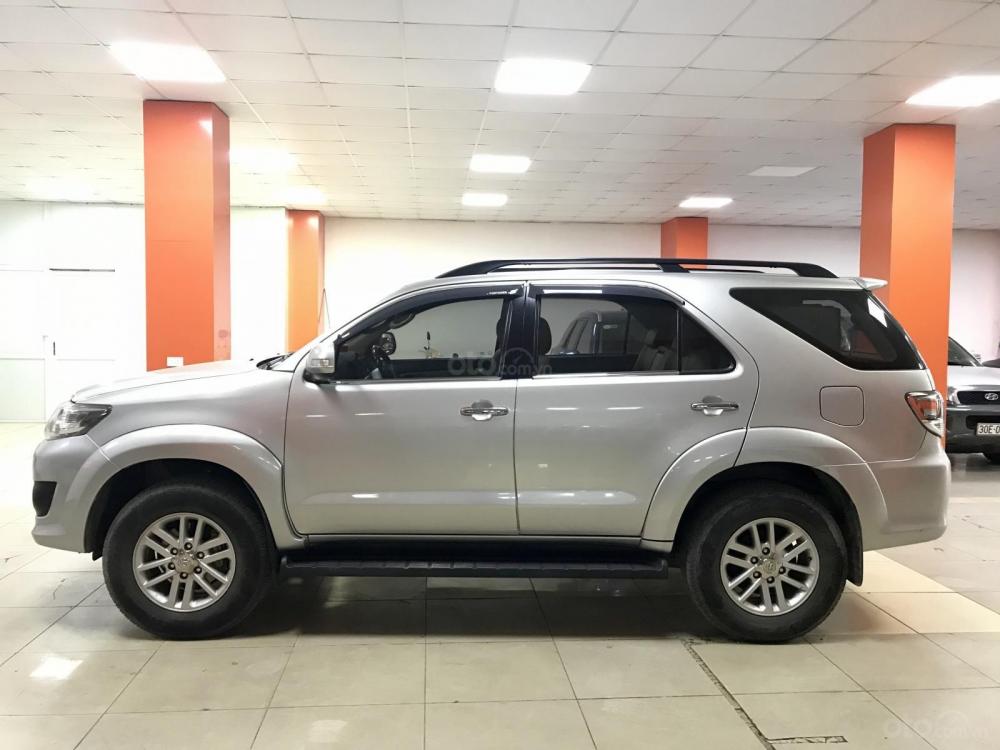 Toyota Fortuner 2.7V 2014 - Bán Toyota Fortuner 2.7V AT 4x2 đời 2014, màu bạc