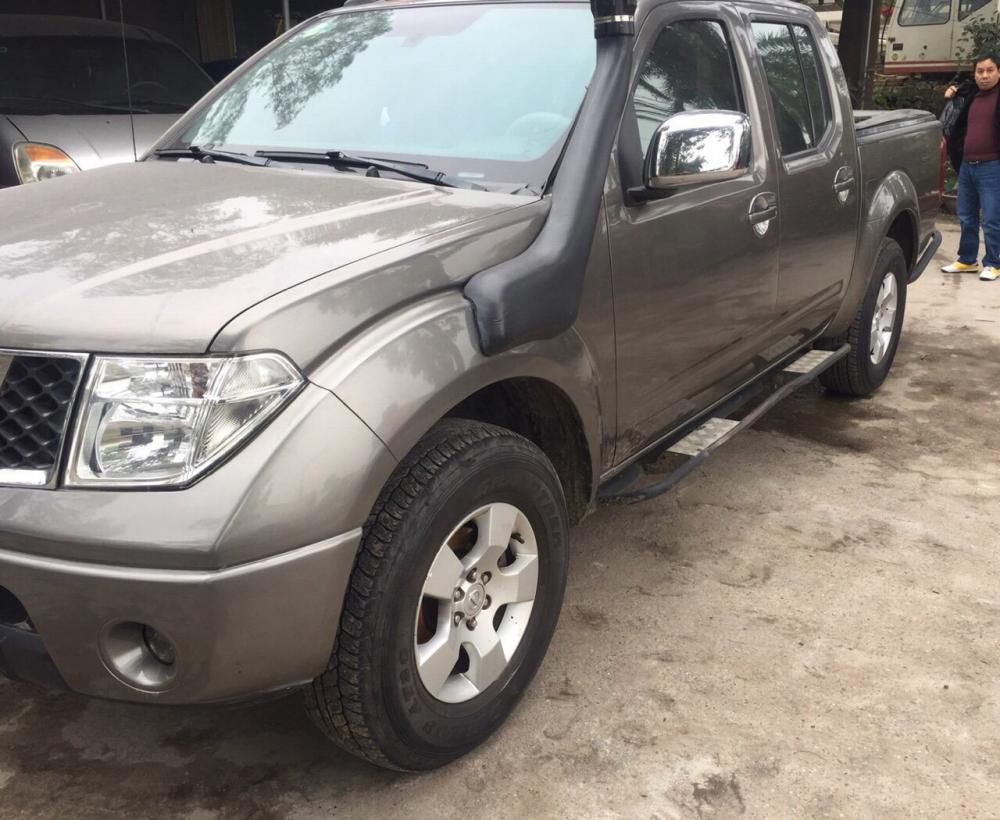 Nissan Navara 2012 - Bán xe Nissan Navara đăng ký lần đầu 2012, màu xám (ghi) còn mới, giá 385tr
