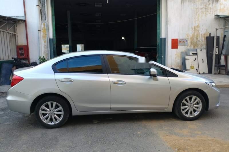 Honda Civic 2015 - Bán Honda Civic đời 2015, màu bạc chính chủ