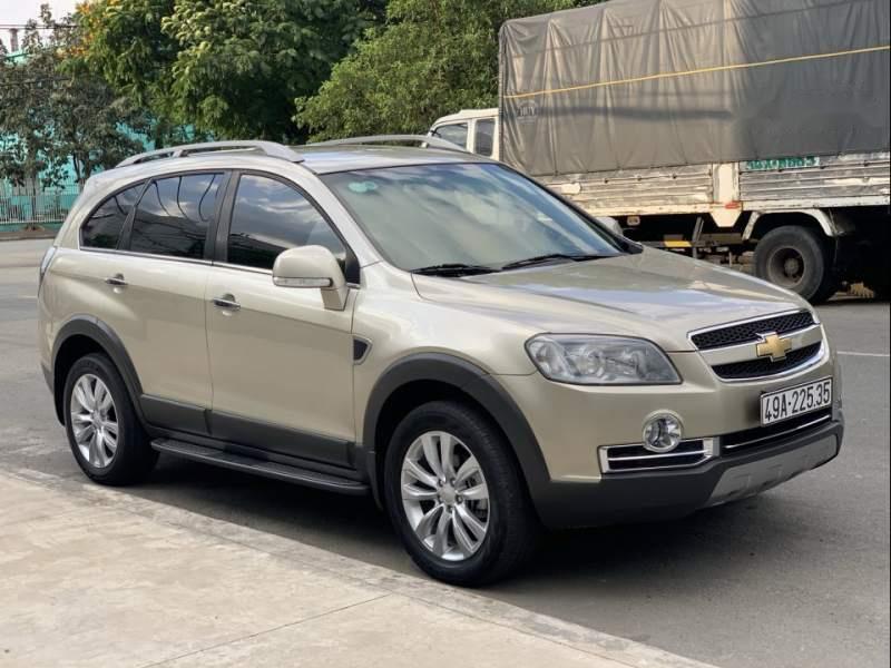 Chevrolet Captiva   2010 - Cần bán gấp Chevrolet Captiva đời 2010, màu vàng còn mới, giá 380tr