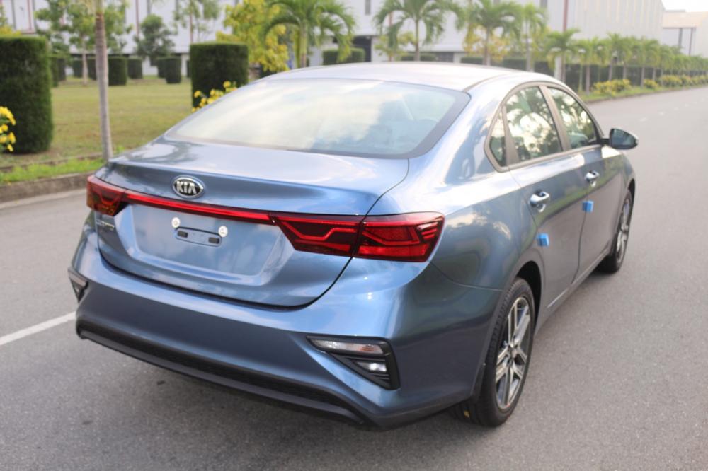 Kia Cerato AT 2019 - Bán Cerato 2019, có xe giao ngay