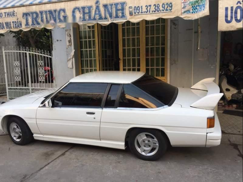 Mazda 929 1985 - Bán Mazda 929 đời 1985, màu trắng, xe nhập