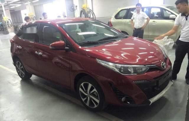 Toyota Yaris 2019 - Bán xe Toyota Yaris đời 2019, màu đỏ, nhập khẩu, giá 650tr