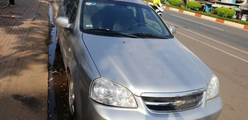 Chevrolet Lacetti 2013 - Cần bán Chevrolet Lacetti sản xuất năm 2013, màu bạc