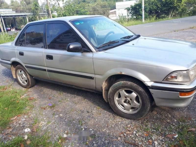 Toyota Corolla 1988 - Bán Toyota Corolla năm 1988, màu bạc, nhập khẩu nguyên chiếc