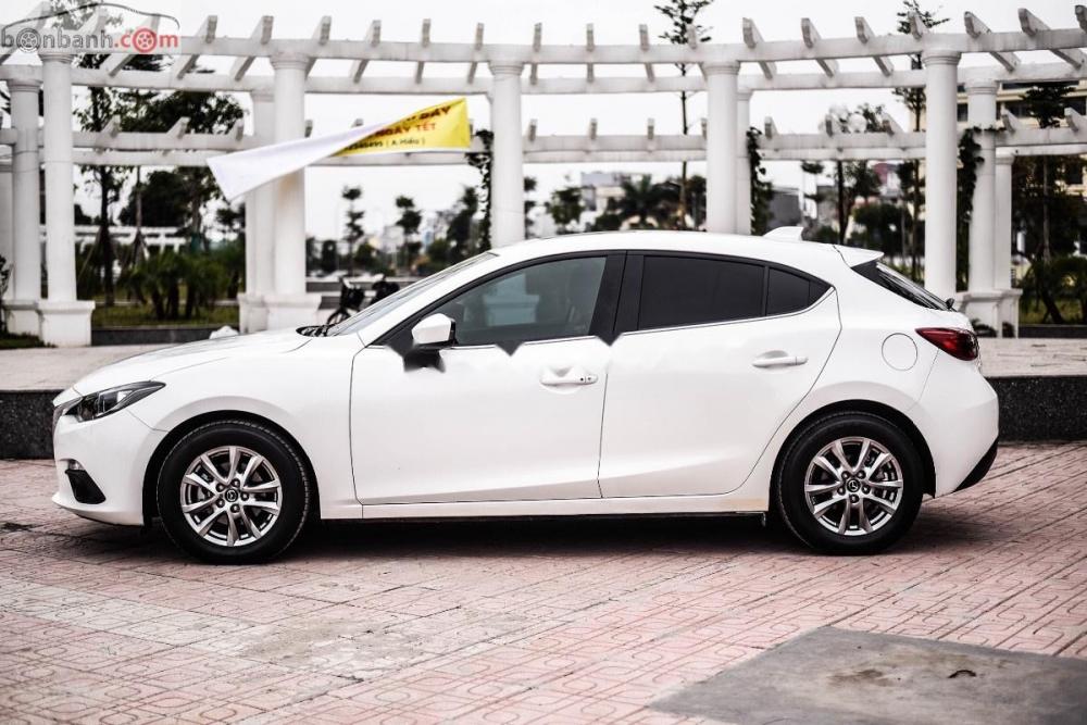 Mazda 3 1.5L 2016 - Cần bán xe Mazda 3 1.5L năm sản xuất 2016, màu trắng