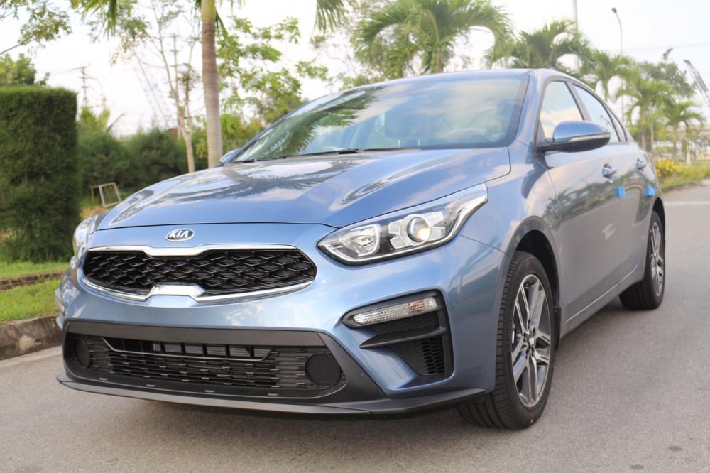 Kia Cerato AT 2019 - Bán Cerato 2019, có xe giao ngay