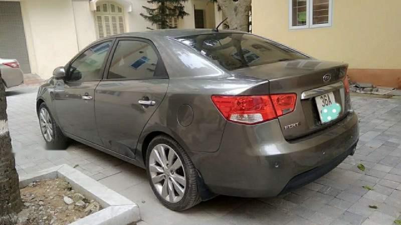 Kia Forte 2013 - Cần bán xe Kia Forte sản xuất 2013, màu xám, giá chỉ 365 triệu