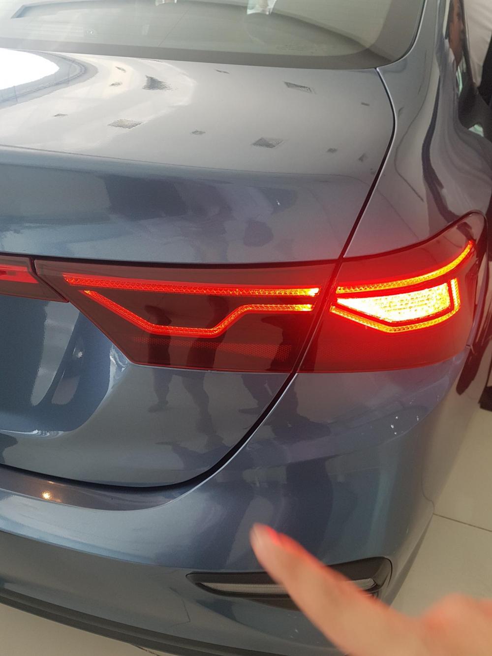 Kia Cerato AT 2019 - Bán Cerato 2019, có xe giao ngay