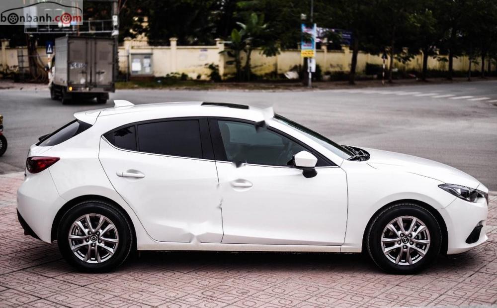 Mazda 3 1.5L 2016 - Cần bán xe Mazda 3 1.5L năm sản xuất 2016, màu trắng