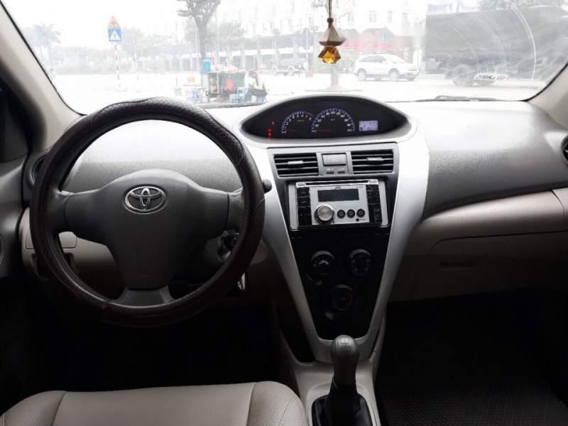 Toyota Vios  1.5 E 2011 - Bán xe Toyota Vios 1.5 E sản xuất 2011, màu vàng, số tự động