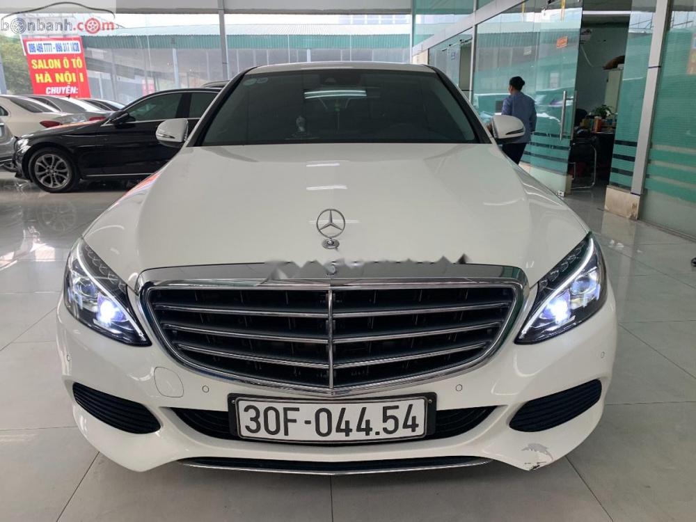 Mercedes-Benz C class C250 Exclusive 2016 - Cần bán gấp Mercedes C250 Exclusive sản xuất 2016, màu trắng sang trọng