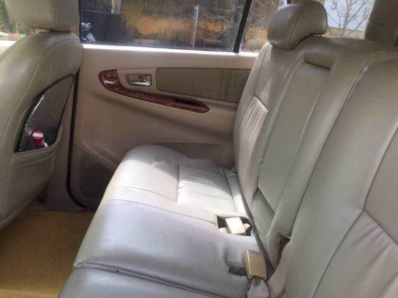 Toyota Innova 2006 - Bán Toyota Innova năm sản xuất 2006, màu đen  