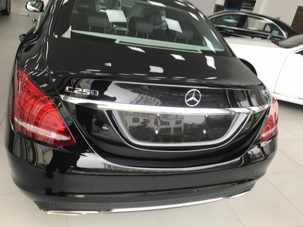 Mercedes-Benz C class C250 2018 - Bán Mercedes C250 New 2018, full màu giá tốt