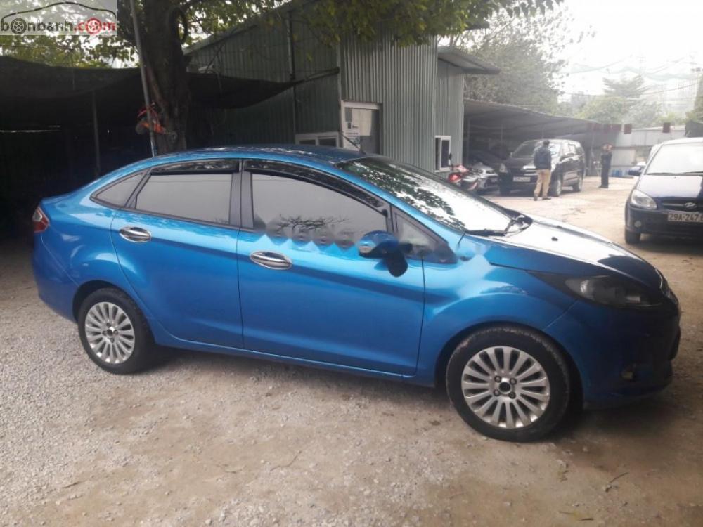 Ford Fiesta 2011 - Bán xe Ford Fiesta sản xuất 2011, màu xanh lam như mới, 328 triệu