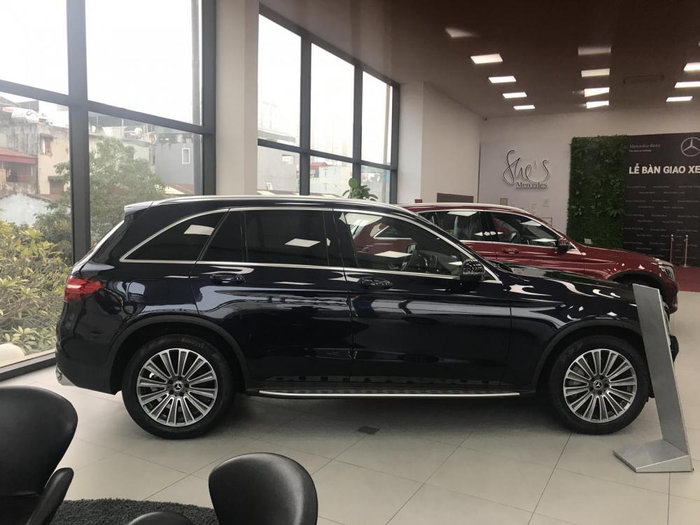 Mercedes-Benz GLC-Class GLC250 2018 - Bán Mercedes GLC250 An toàn, thể thao, cá tính và mạnh mẽ, giá tốt giao ngay. LH 0965075999