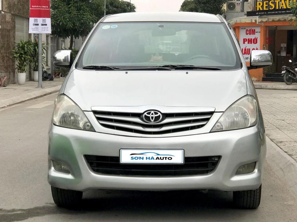 Toyota Innova 2.0G 2010 - Bán Toyota Innova 2.0G SX 2010, màu bạc