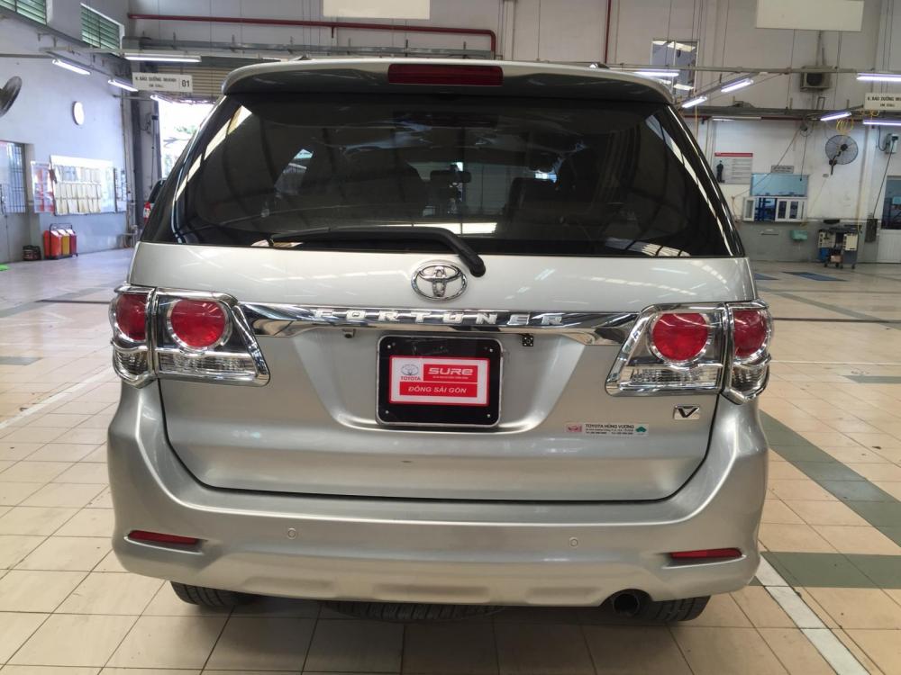 Toyota Fortuner 2014 - Bán Toyota Fortuner máy xăng số tự động, màu bạc đời 2014