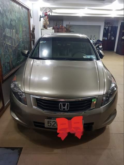 Honda Accord 2009 - Cần bán Honda Accord sản xuất năm 2009, màu vàng, nhập khẩu xe gia đình, giá tốt