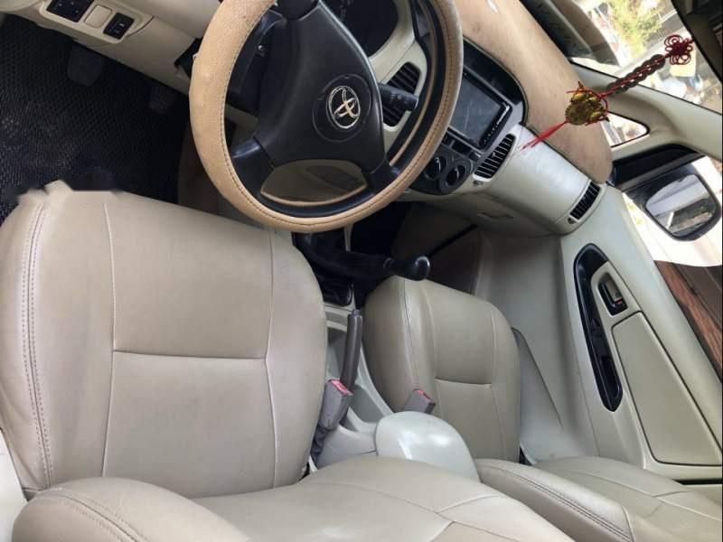 Toyota Innova J 2008 - Cần bán Toyota Innova J năm 2008, màu bạc, 255 triệu